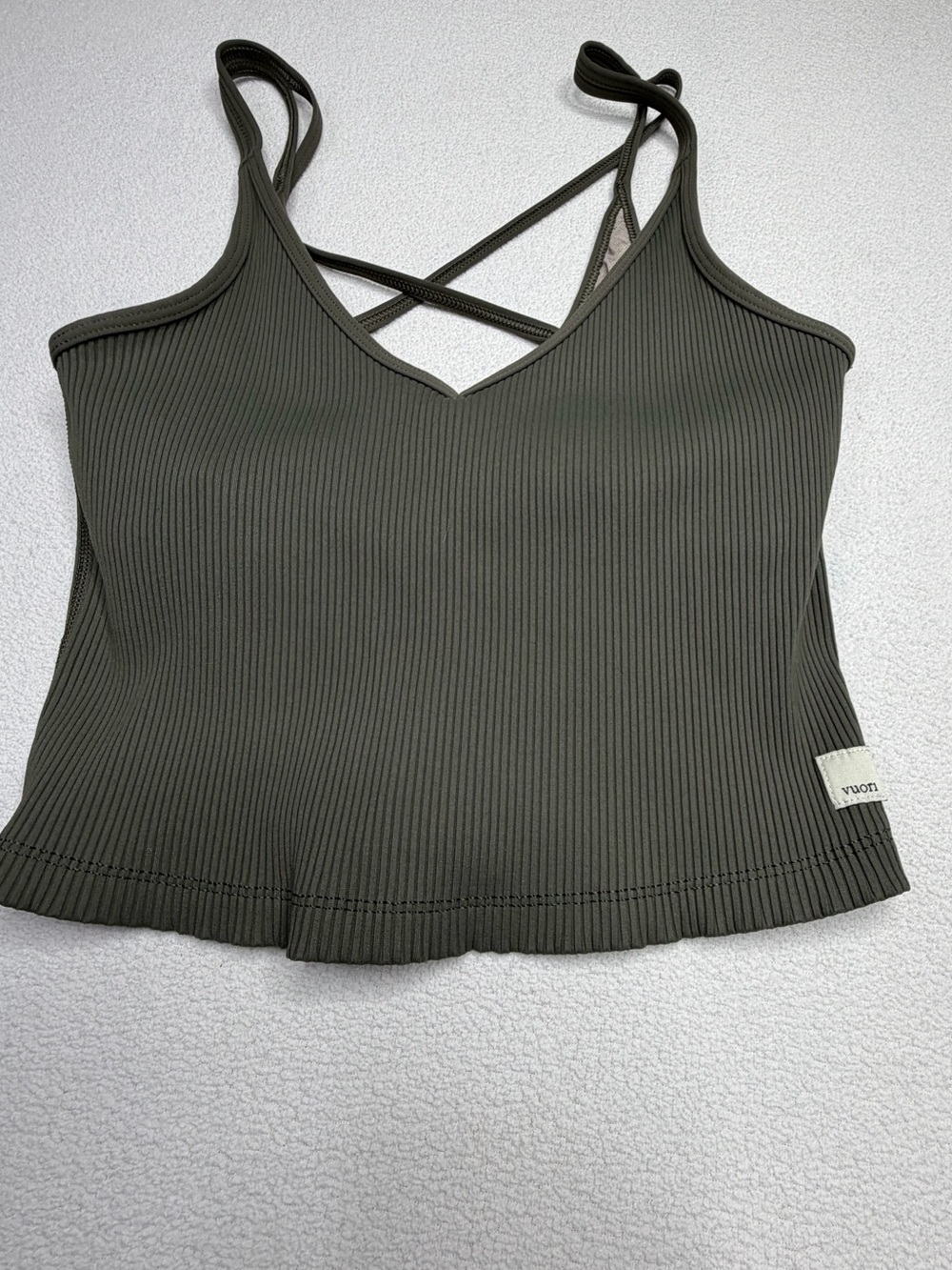 Vuori Rib Crop Top - Picture 7 of 11